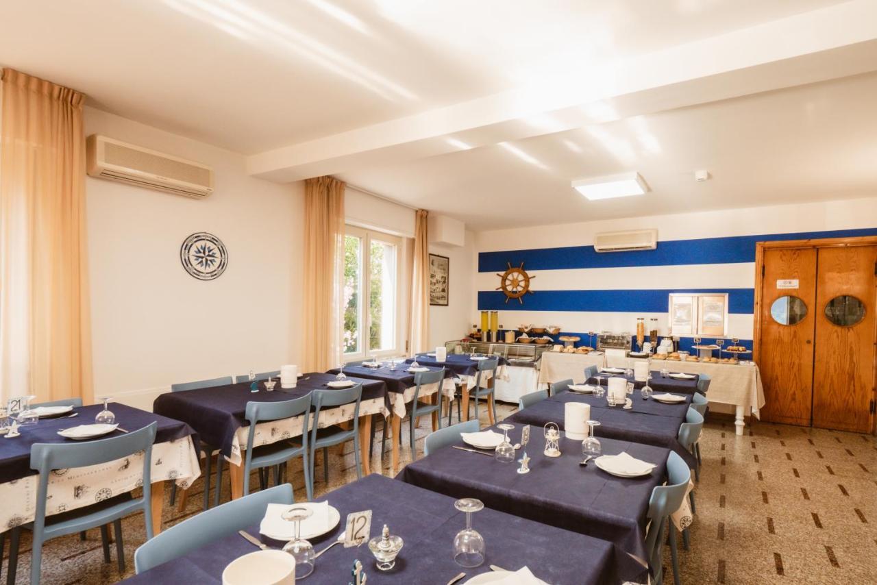 Hotel Villa Del Mare Senigallia Exterior foto